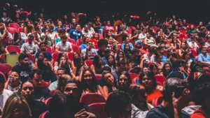 Facunicamps recebe calouros do segundo semestre de 2026 com o “Fac Tá On” inspirado no Homem-Aranha