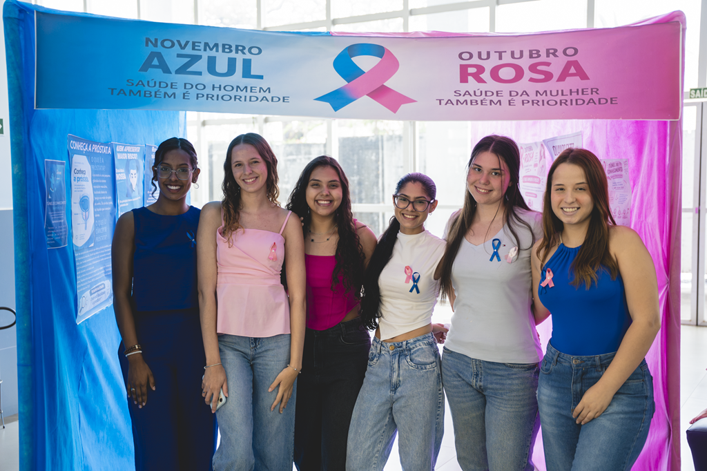 Ação de Psicologia promove conscientização sobre Outubro Rosa, Novembro Azul e saúde mental na FACUNICAMPS